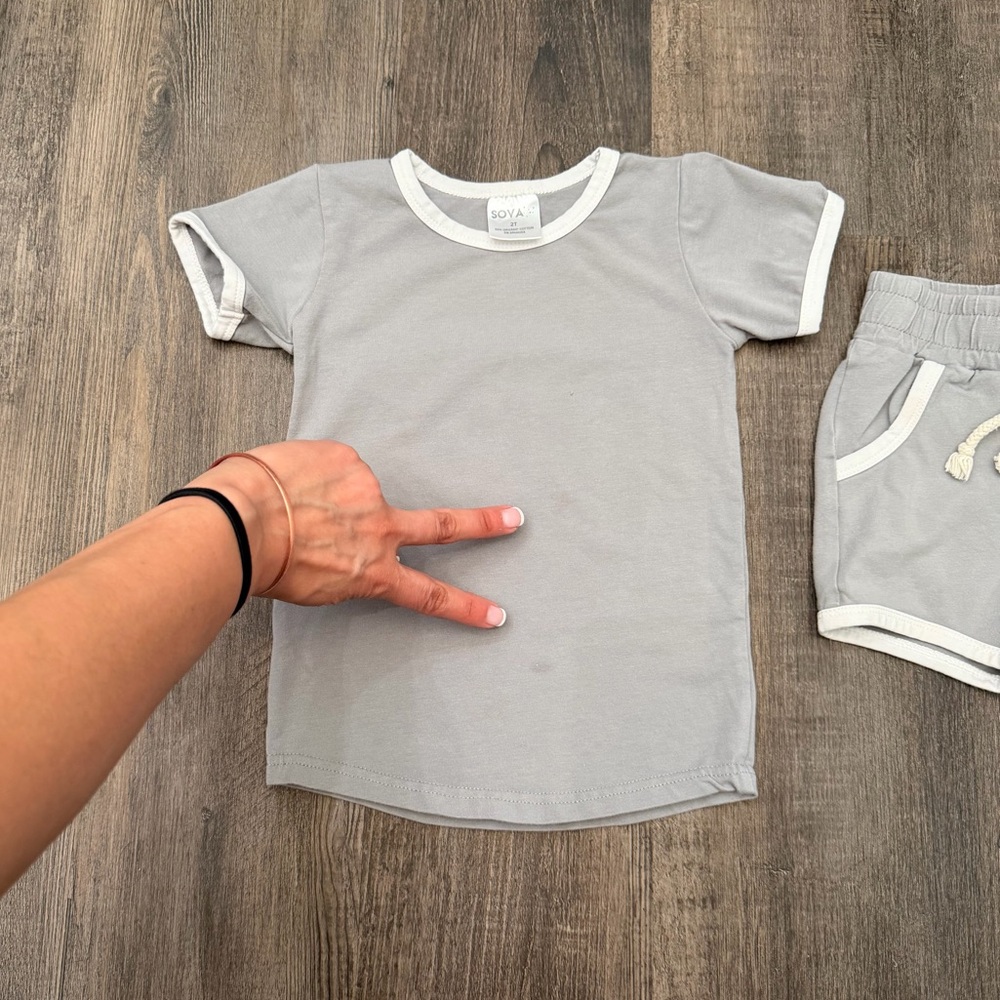 Soft Gray Kids Tee and Shorts Set with White Trim - Picture 2 of 6